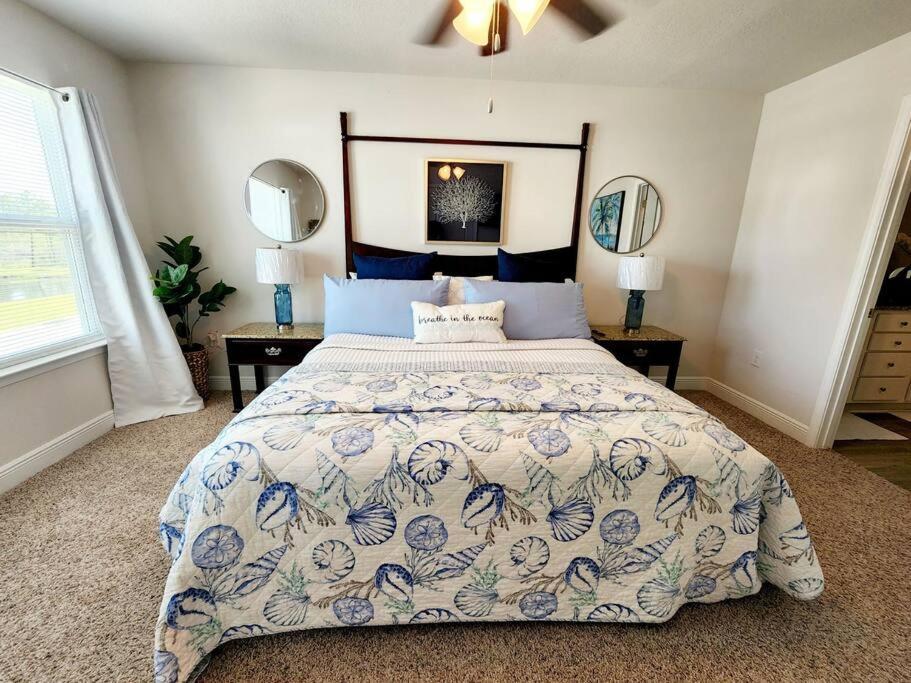 Entire Home- Gorgeous 3Br Townhome Pool, Grill, Washer, Dryer, 2 Free Drive Up Spaces Sleeps 6 Close To Everything Pcb! Panama Stadt Exterior foto